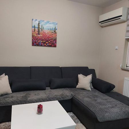 Lnb Lux Apartment Добой Екстериор снимка