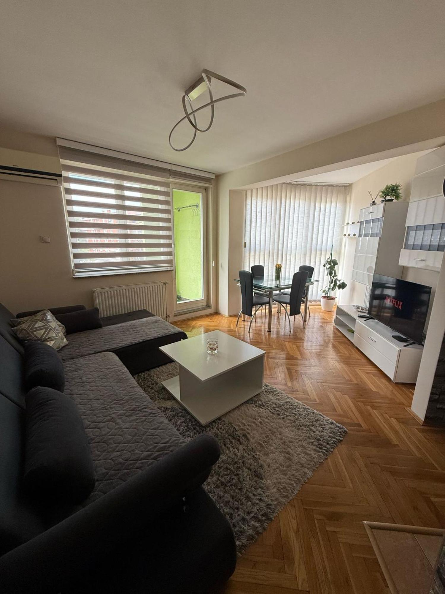 Lnb Lux Apartment Добой Екстериор снимка